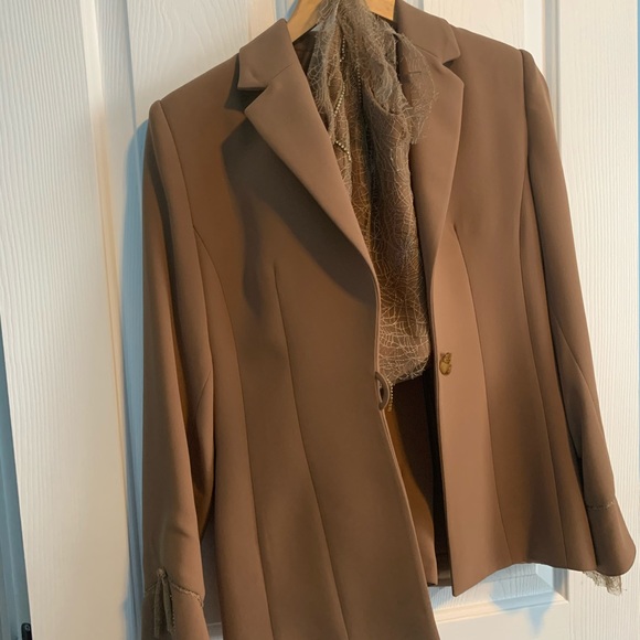 Beautiful 3 pieces. - Picture 1 of 10